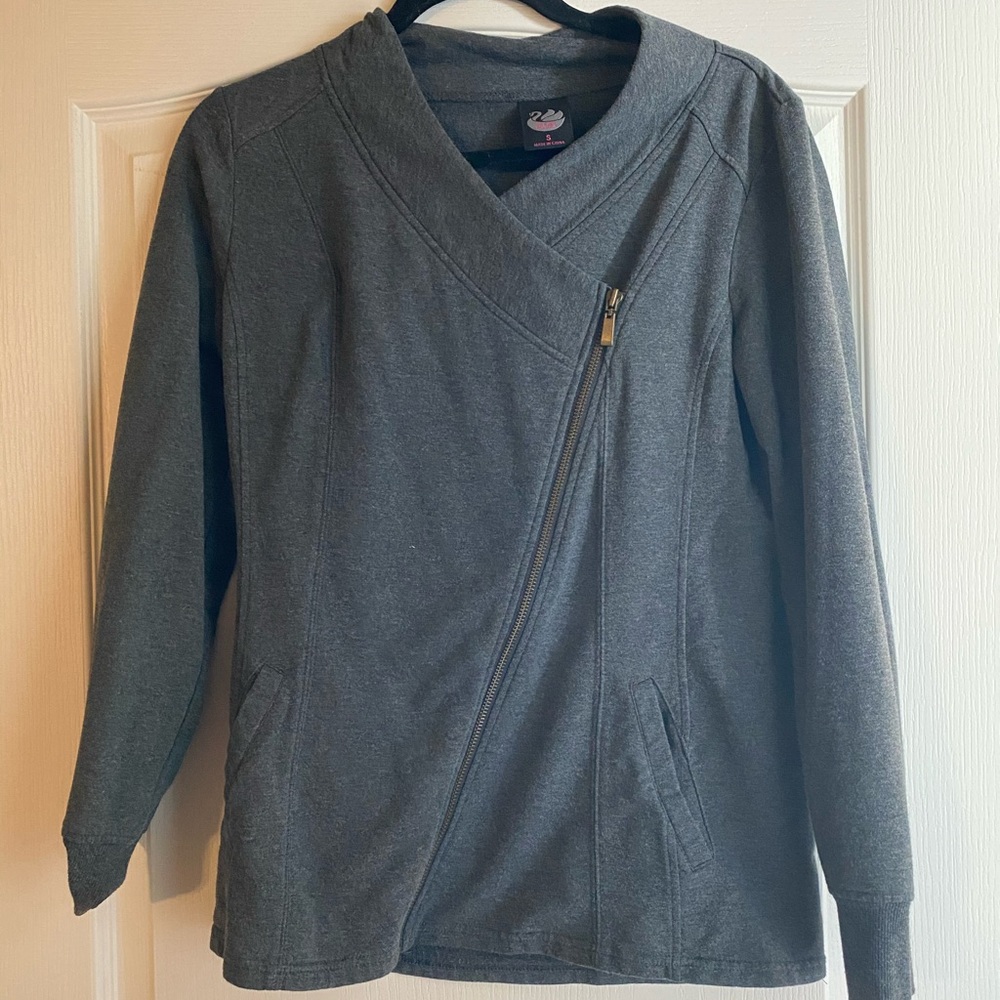 Side zip sweater